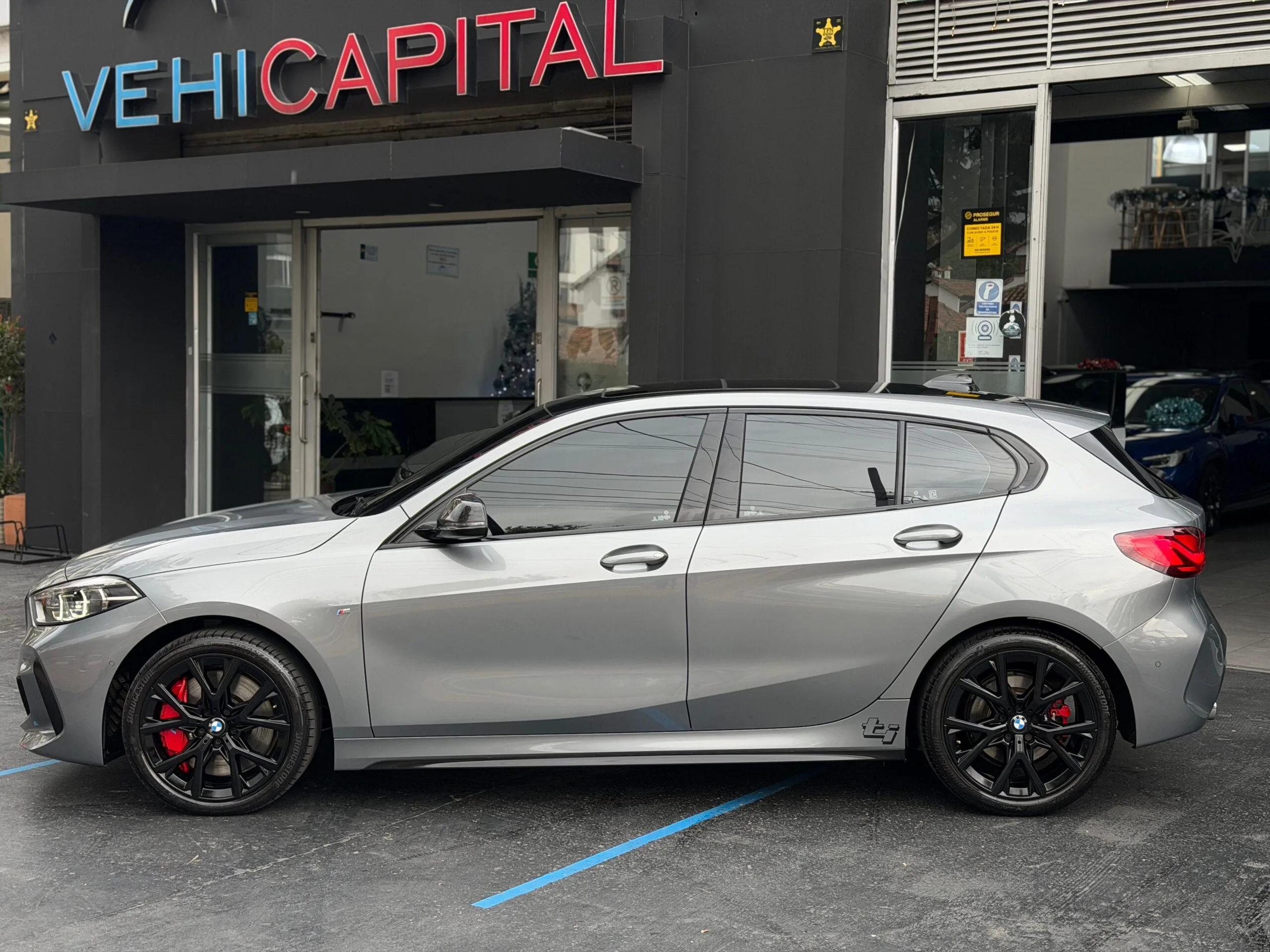 04a8fe09-5aa3-4370-a7a0-c6ff7fd21b04