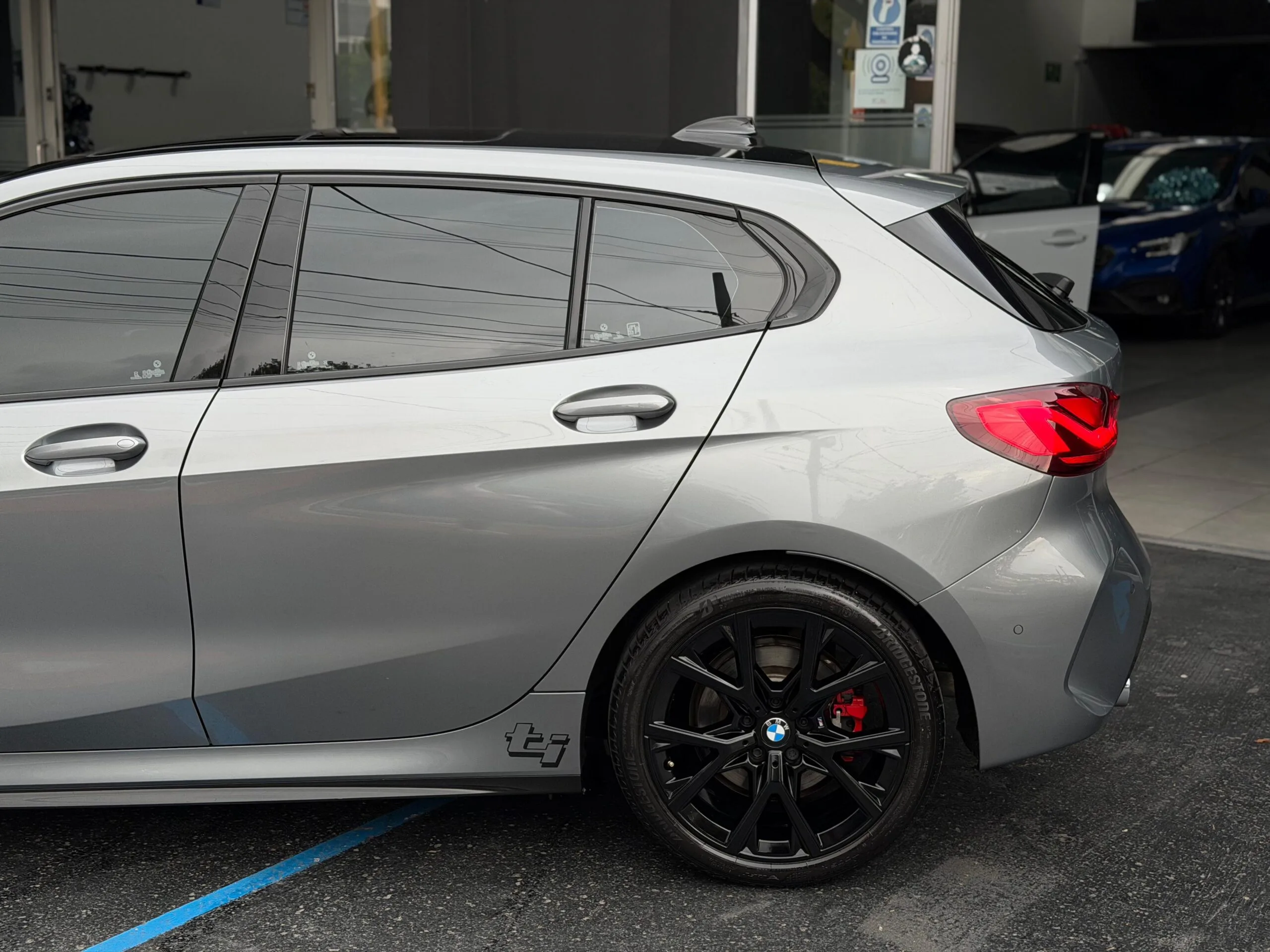 2ce09f41-a8d7-4621-9d61-1416e57bde35