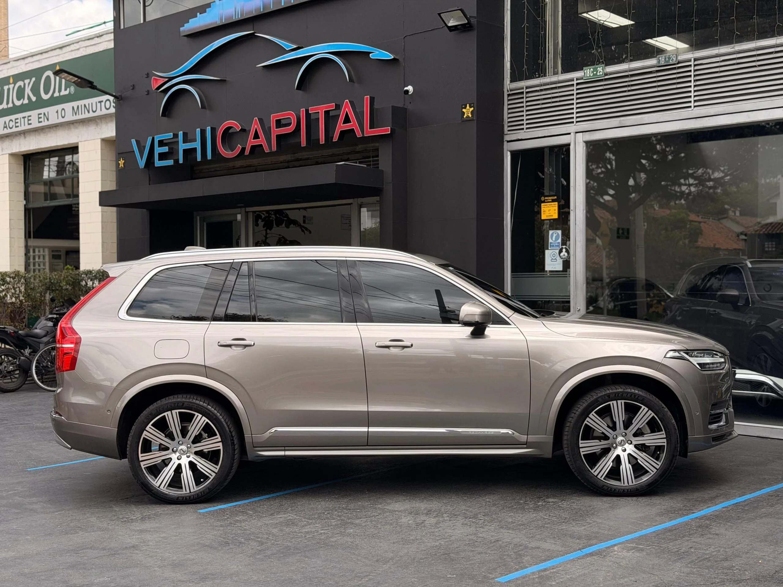 c11b806e-7e11-447f-aae0-acc319a6e8ae