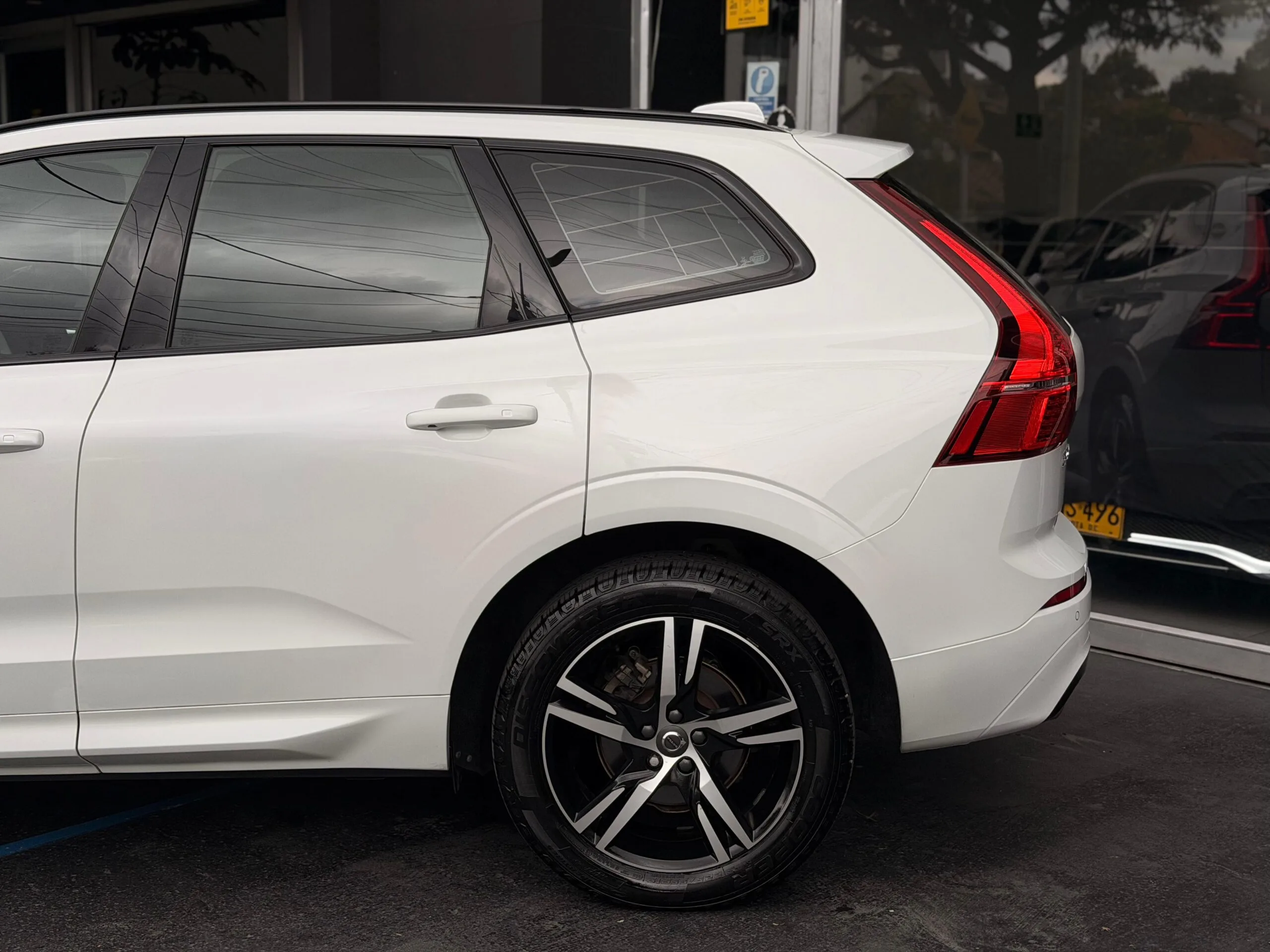 e22b5161-e0d9-4f9c-bb7a-6e00f08044b8