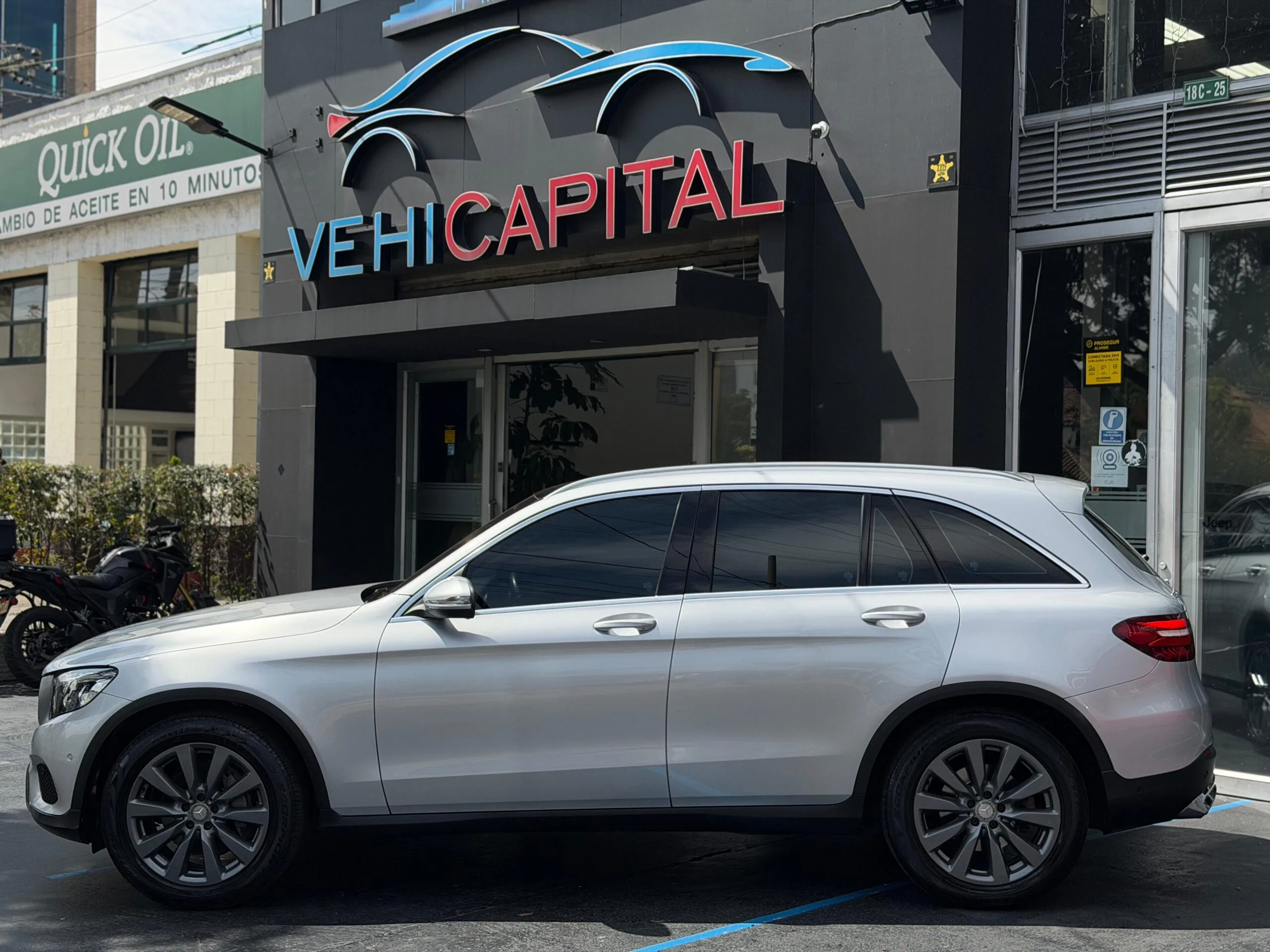 0eb7659b-34b7-4dd1-a309-1d368542ac6a