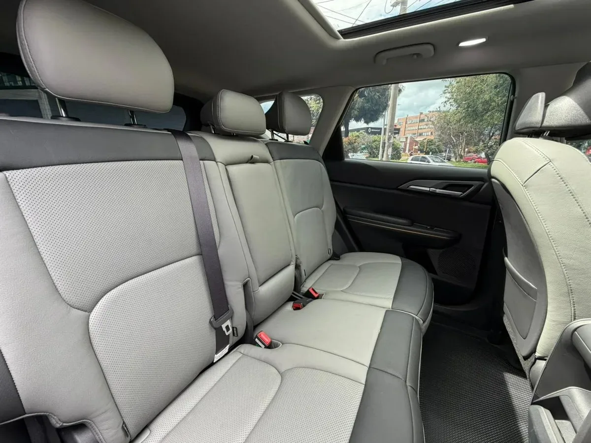 272cf18f-ac7d-405e-982d-14d522e34702