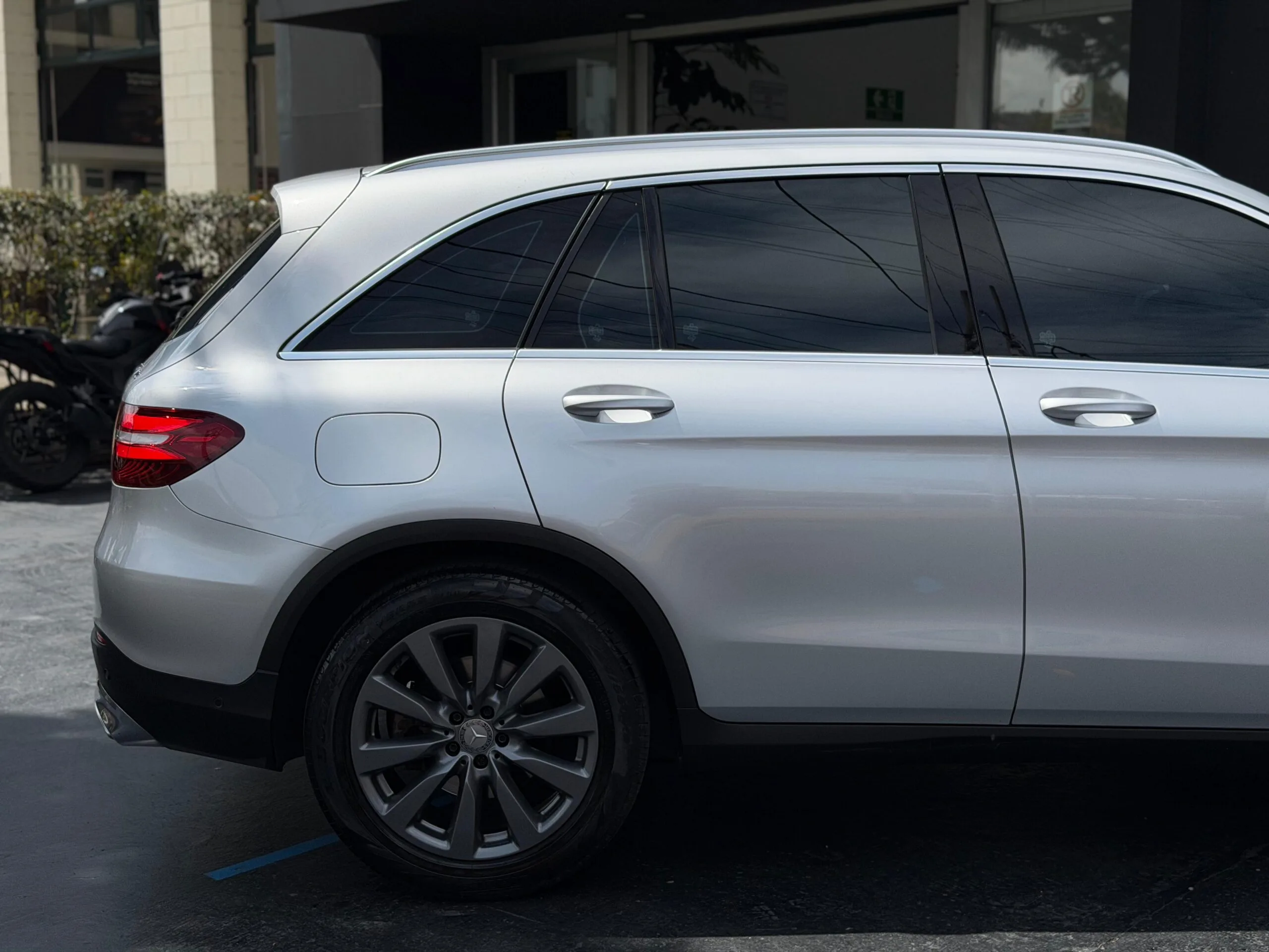 3ecf7081-a65a-4e2f-8dc3-96c3dab2a185