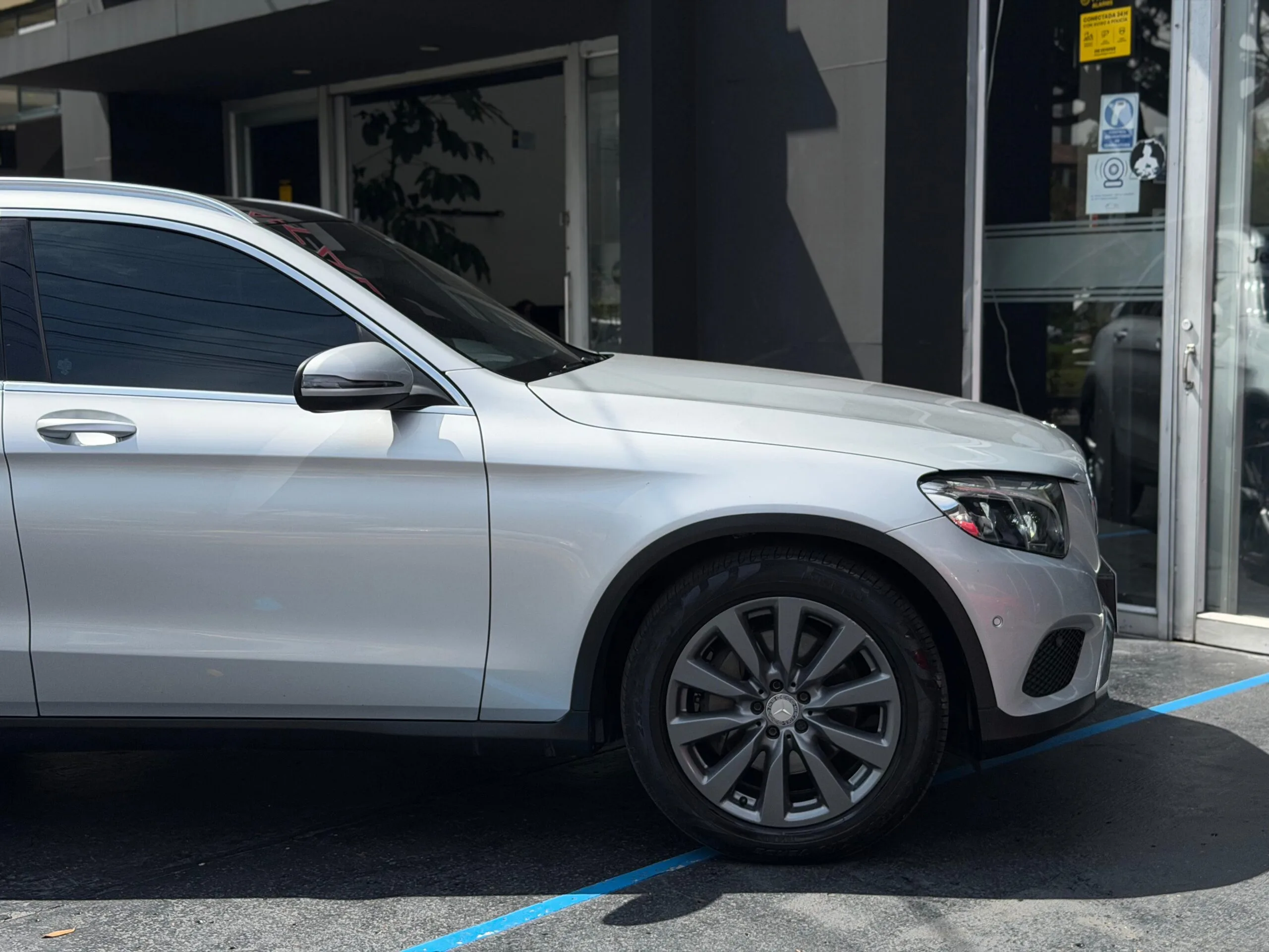 6565cd27-4640-4fae-90ce-be37c7c855cc