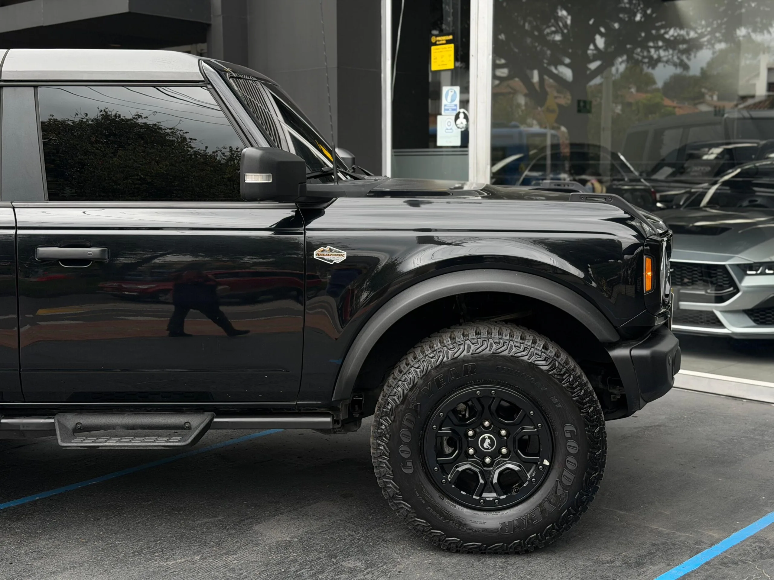 927d1c5e-a3de-40f4-b48a-47ed684d7120